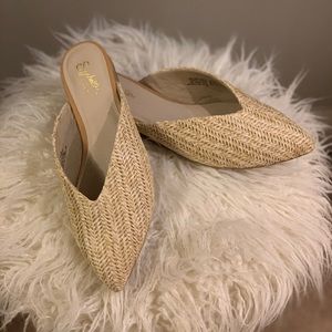 Seychelles Quintessential Mule